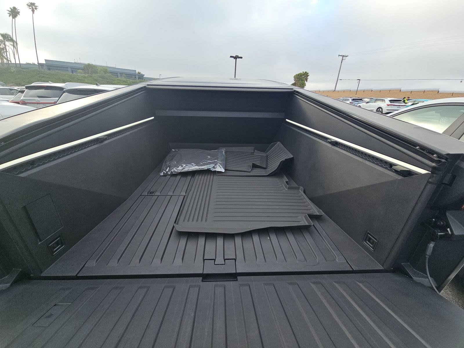 2024 Tesla Cyber Truck foundation series