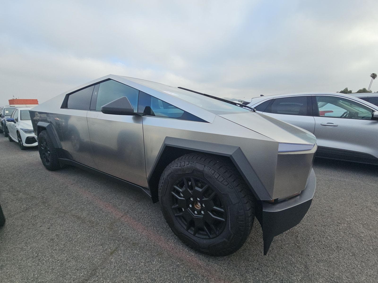 2024 Tesla Cyber Truck foundation series