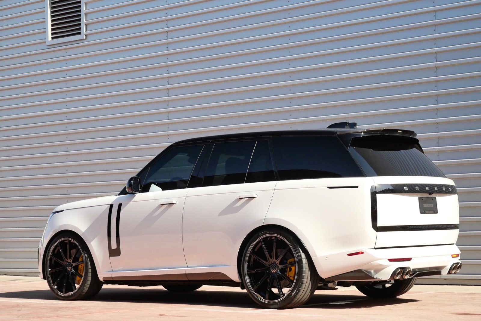 2025 Range Rover Brabus Carbon Edition