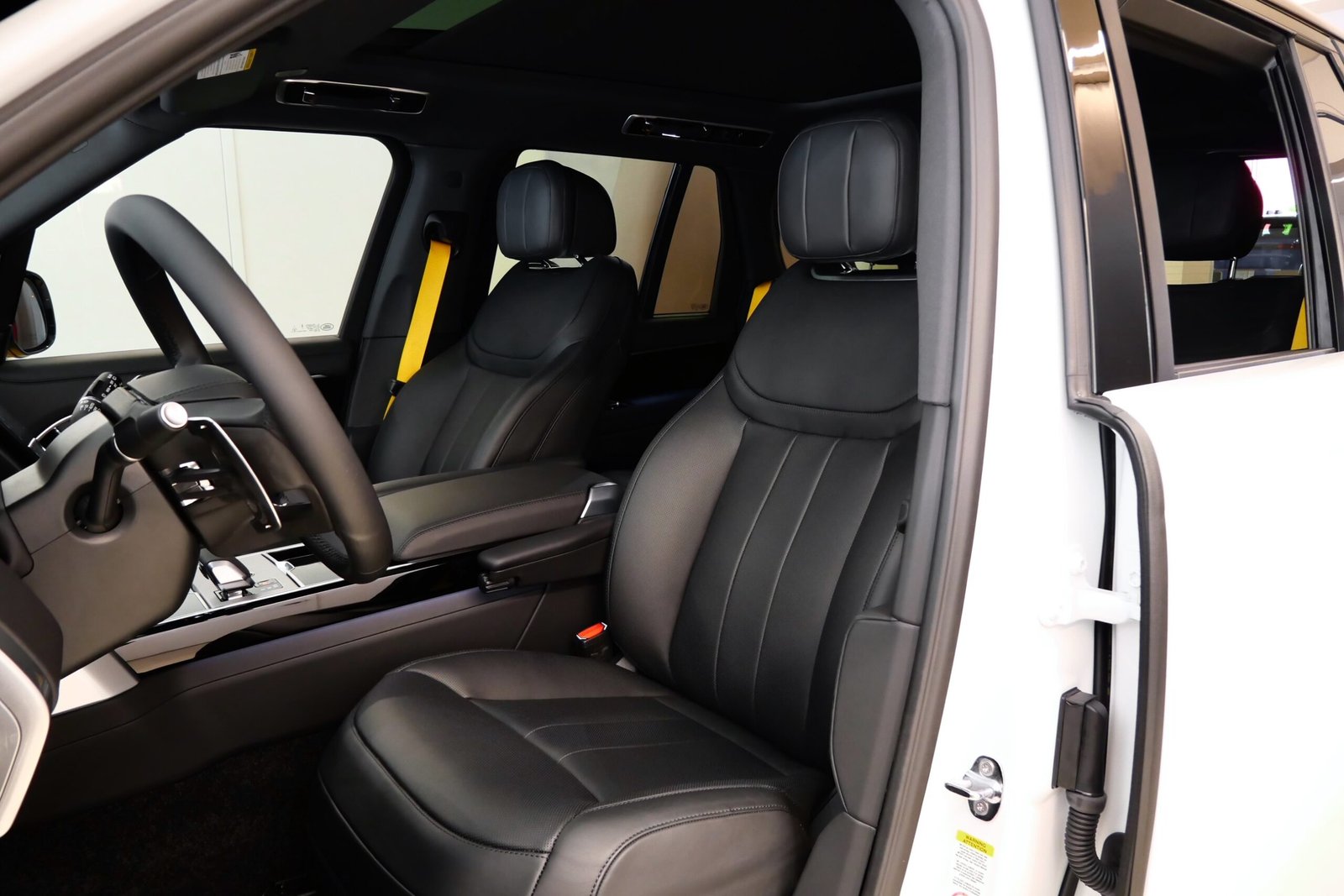 2025 Range Rover Brabus Carbon Edition